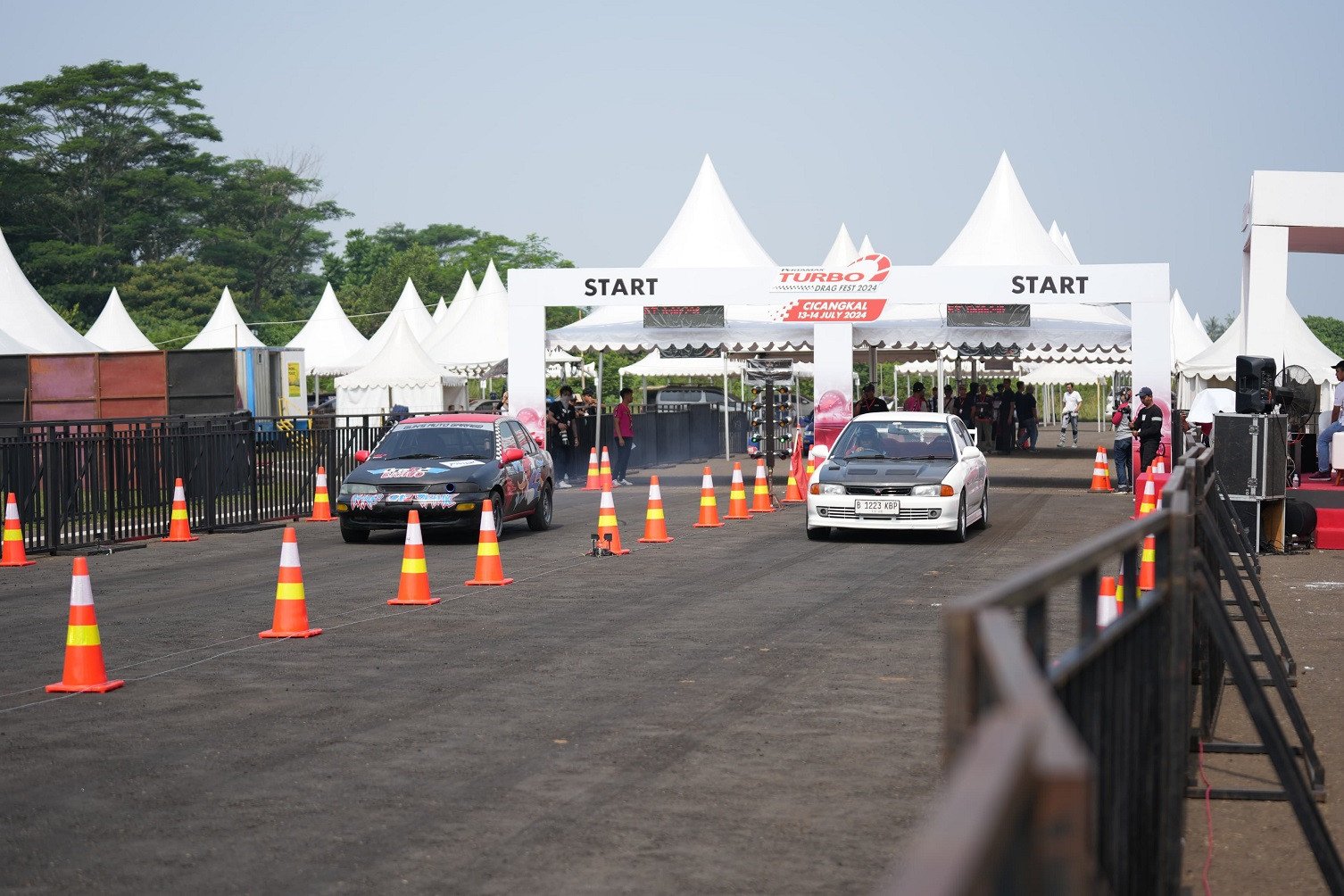 Peserta Pertamax Turbo Drag Fest 2024 Rasakan Akselerasi Mantap